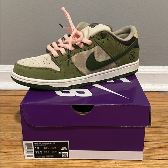 (BRAND NEW) Nike SB Dunk Low ‘Yuto Matcha’ Size 10